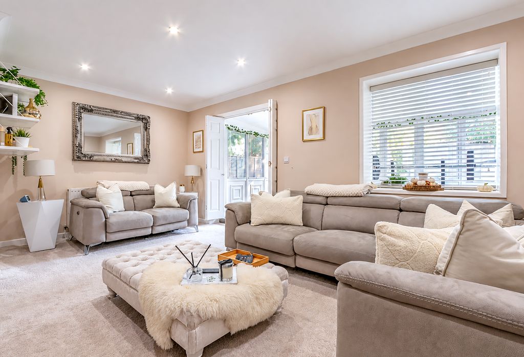 Property photo 2 of 23 333A7017-1