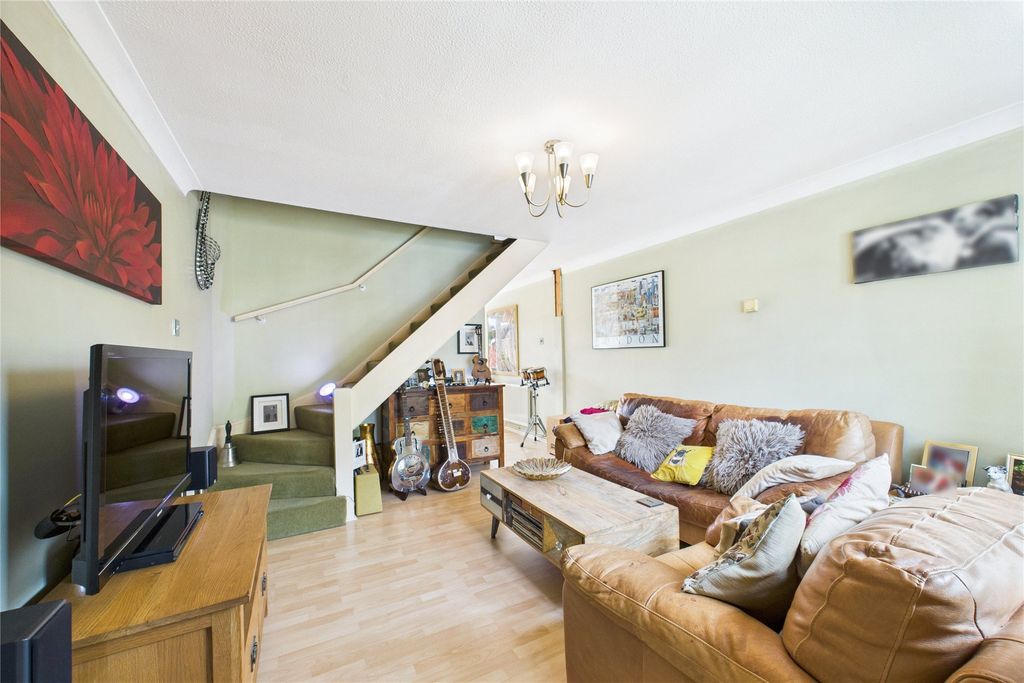 Property photo 3 of 8 Picture No. 05