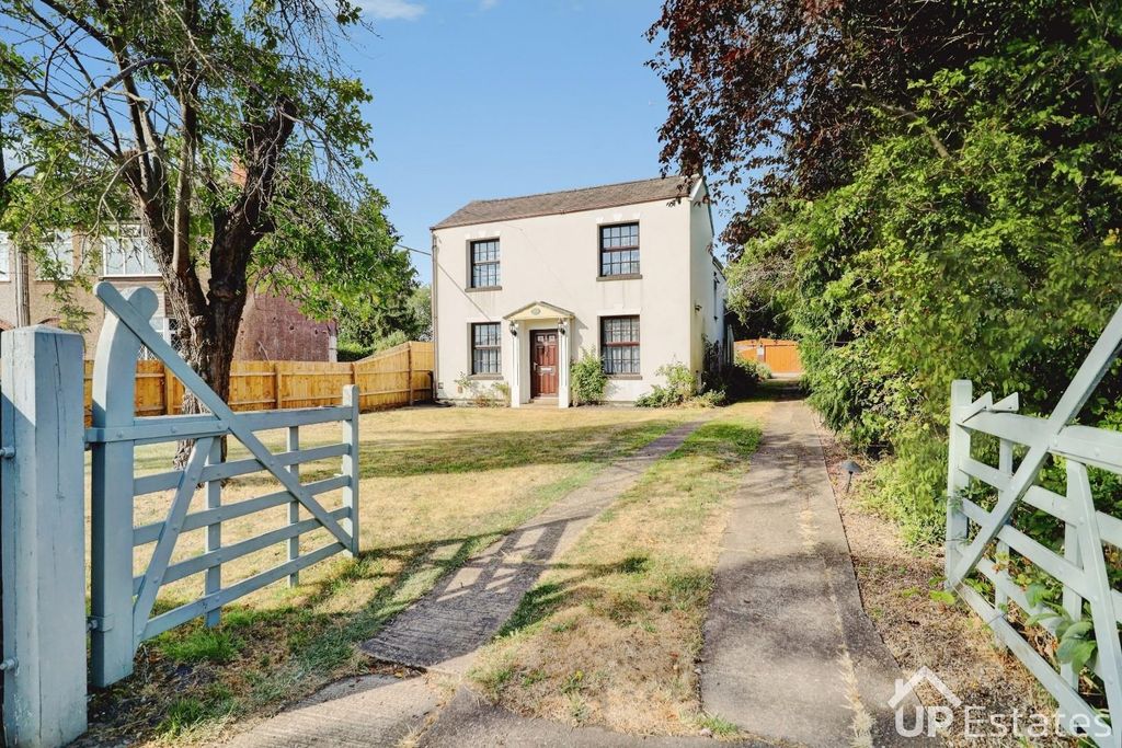 Property photo 1 of 35