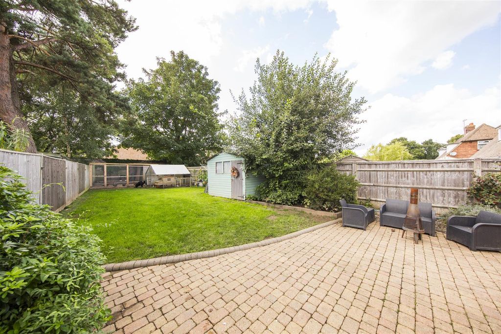 Property photo 2 of 26 Patio &amp; Garden