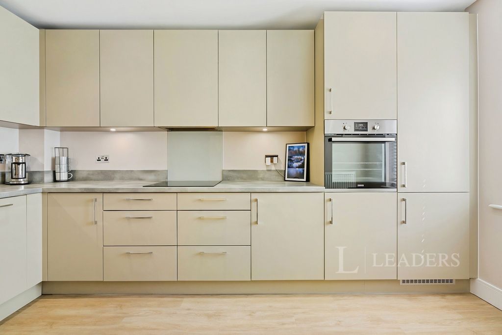 Property photo 3 of 16 Pbox-Img.Jpg