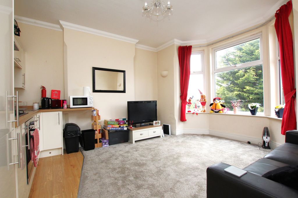 Property photo 2 of 11