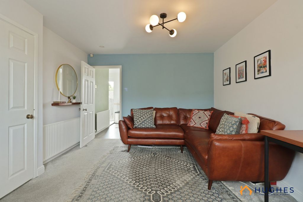 Property photo 3 of 17
