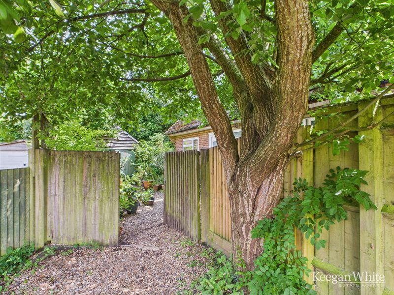 Property photo 1 of 18 Photo 3