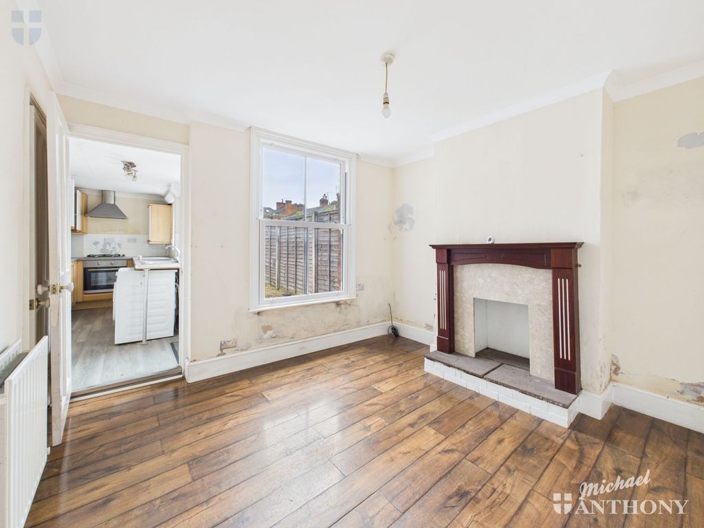 Property photo 2 of 10 dc110Ccdbc0A41Fa9326735A5F6A0466_80_Cam03852G0-Pr0487-Still002