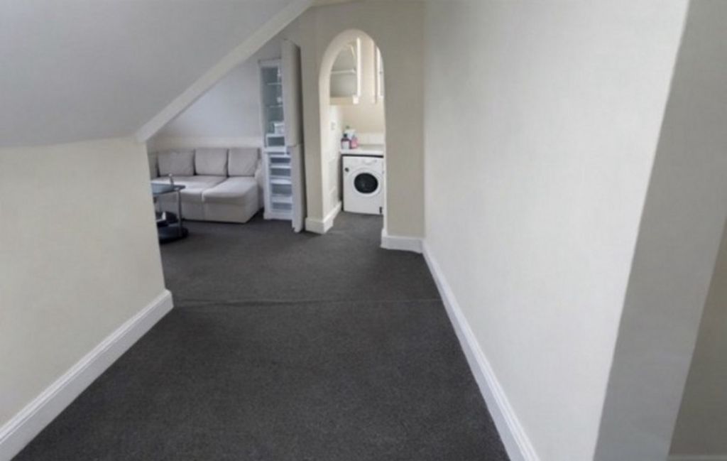 Property photo 2 of 4