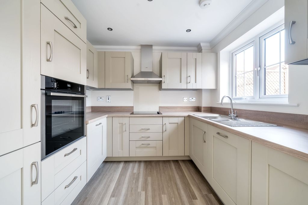 Additional image 5 of 2 bed cottage to rentPolo Drive, Lime Tree Village, Rugby CV22