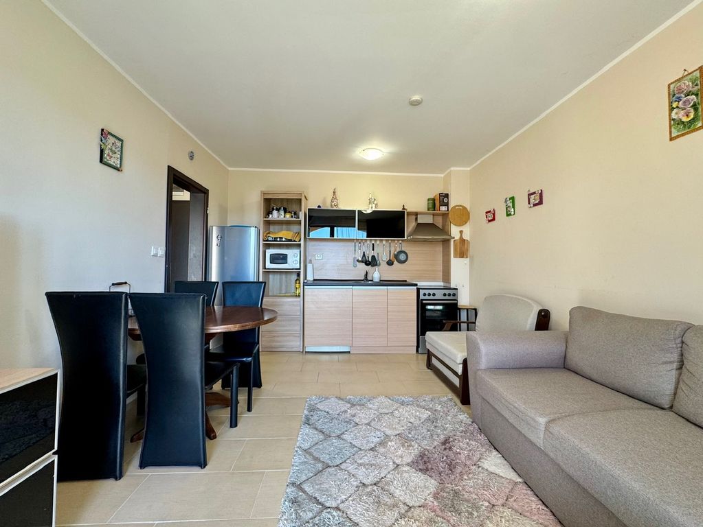 Property photo 3 of 22