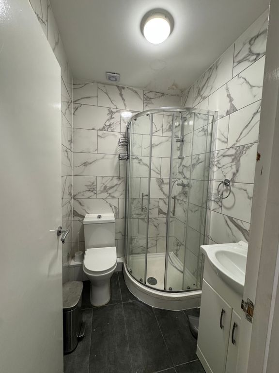 Property photo 3 of 3