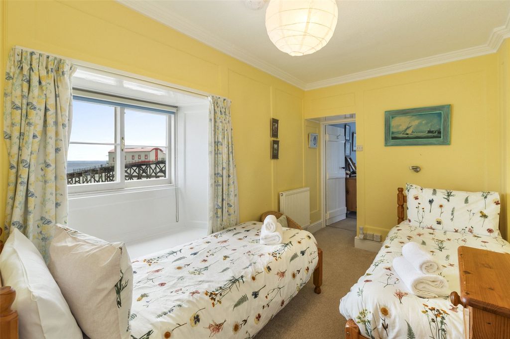 Additional image 12 of 3 bed flat for saleThe Cabin, Pier Hill, Tenby, Pembrokeshire SA70
