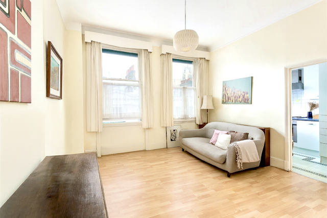 Property photo 2 of 7