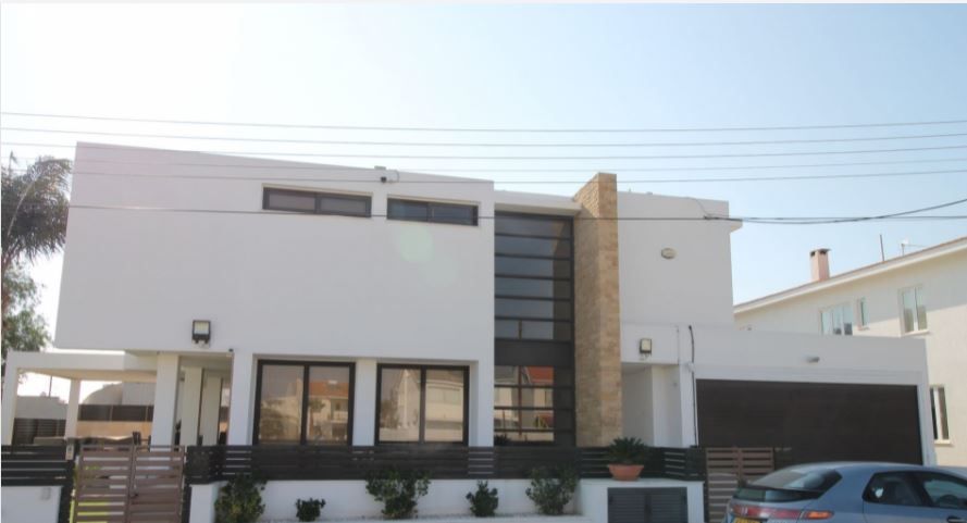Property photo 1 of 20