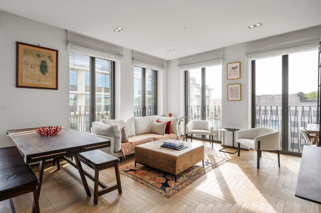 Property photo 1 of 18 Reception Room