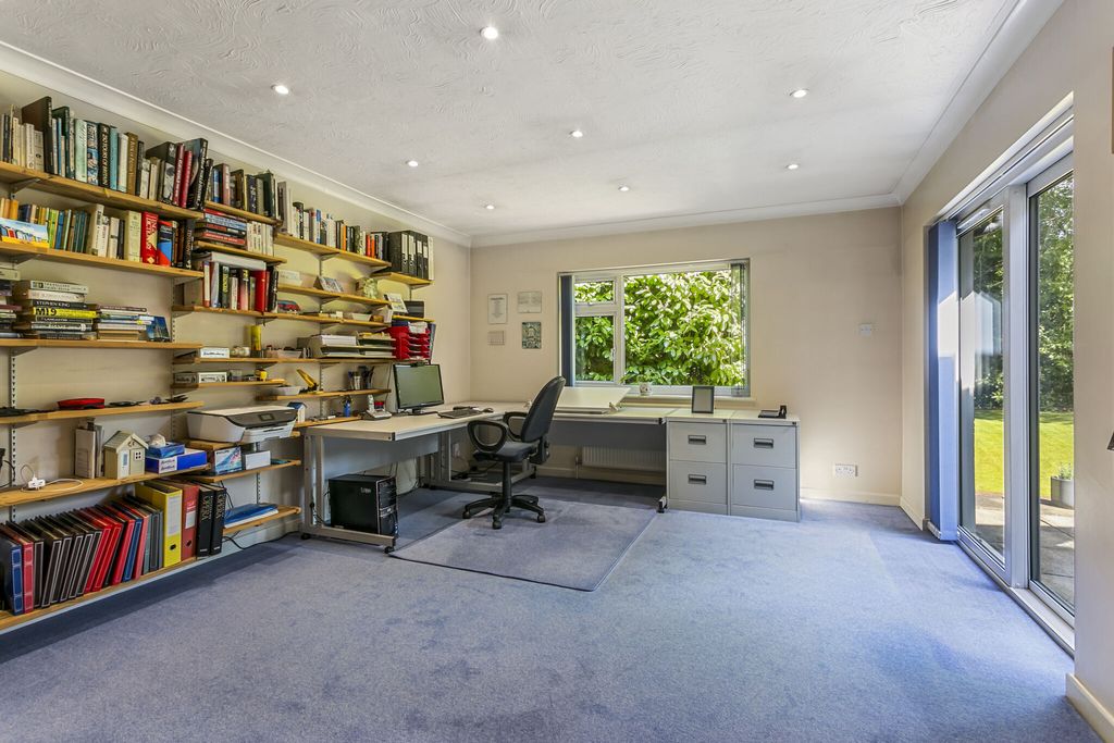 Property photo 3 of 15
