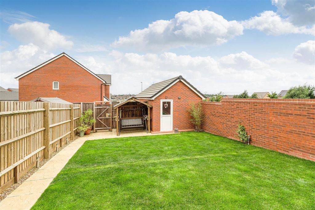 Property photo 3 of 15 Back Garden