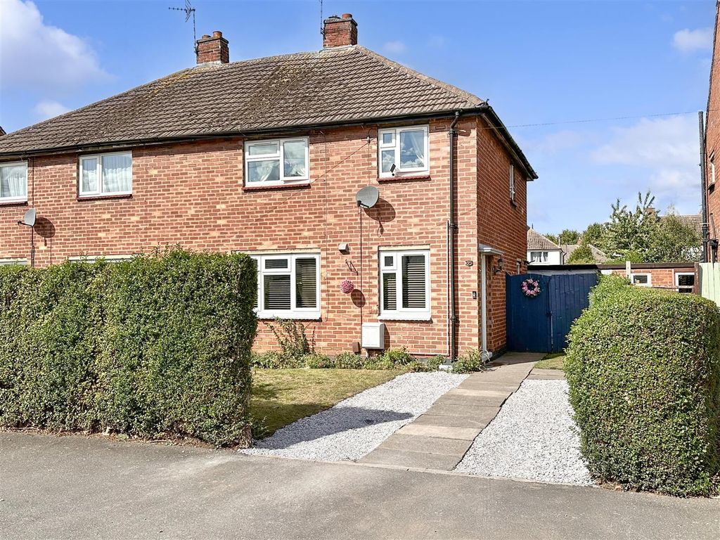 Property photo 1 of 18 Front Aspect 607