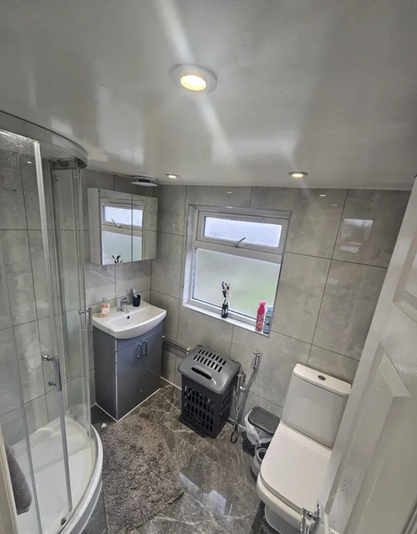 Property photo 1 of 4