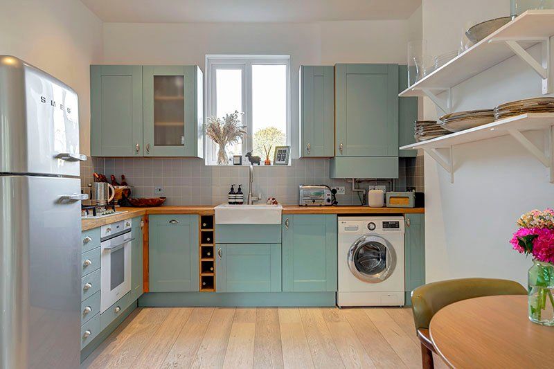 Property photo 2 of 8 Kitchen