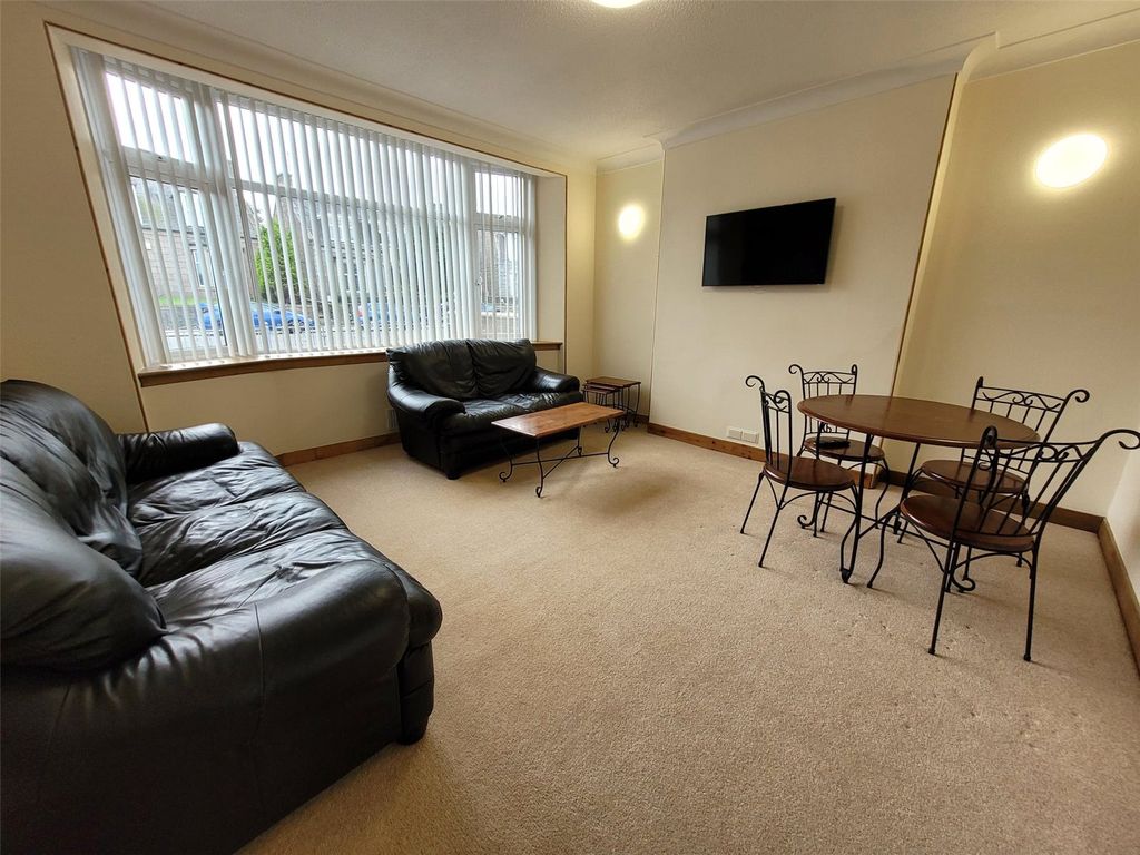 Property photo 2 of 19 Photo 2