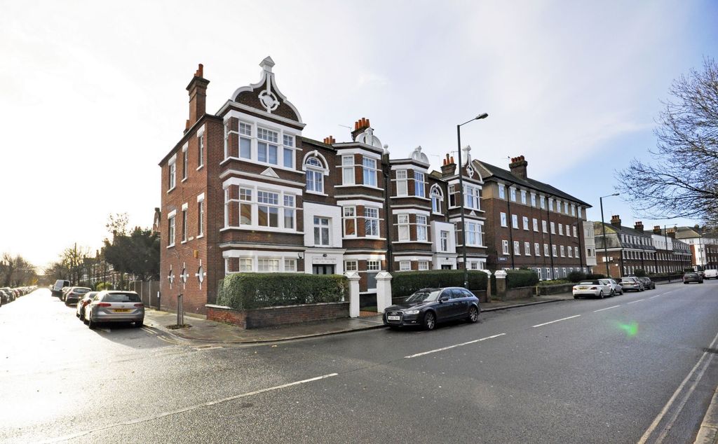 Property photo 3 of 11 Photo 11