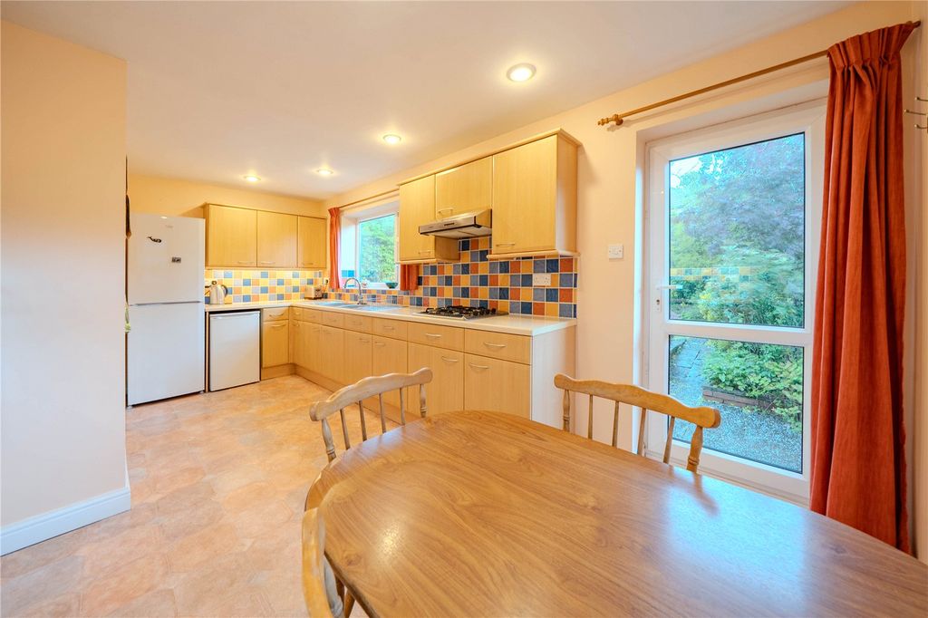 Property photo 2 of 14 Picture No. 08