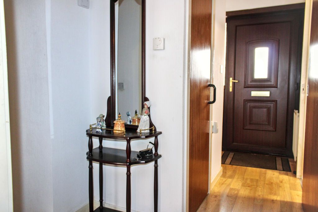 Property photo 3 of 15 Photo 13