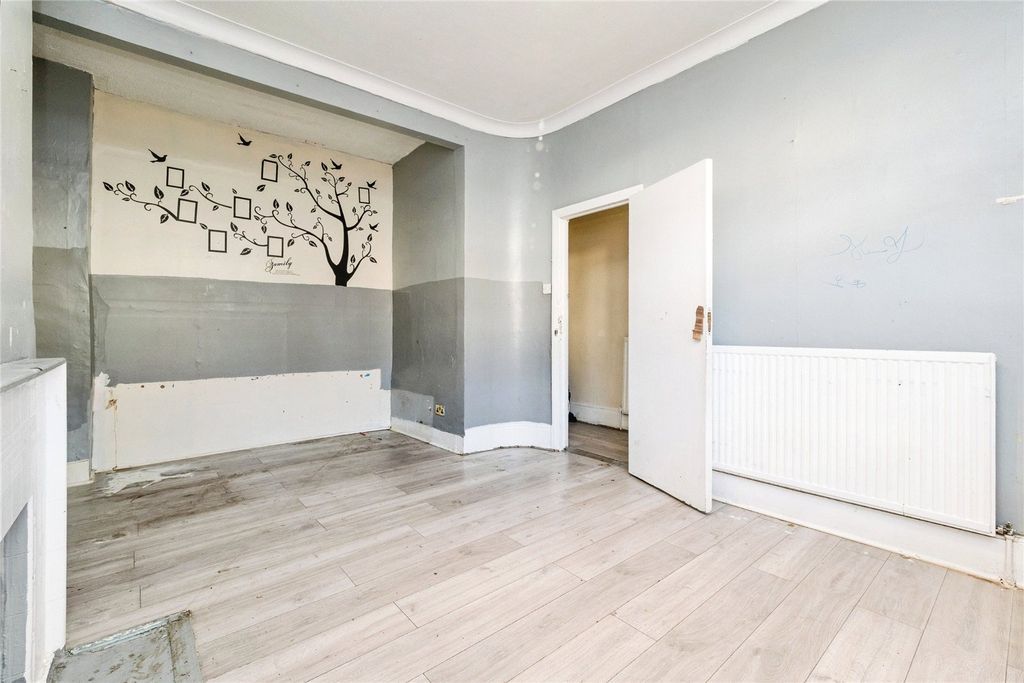 Property photo 3 of 18 Picture No. 09