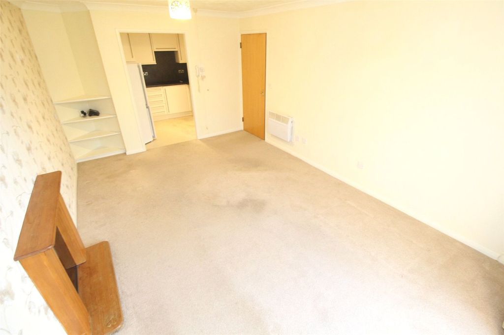 Property photo 3 of 12 Picture No. 02