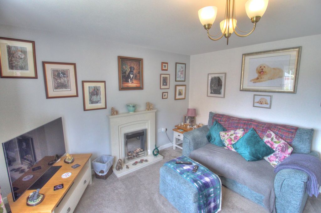 Property photo 2 of 45 Img_4146_7_8