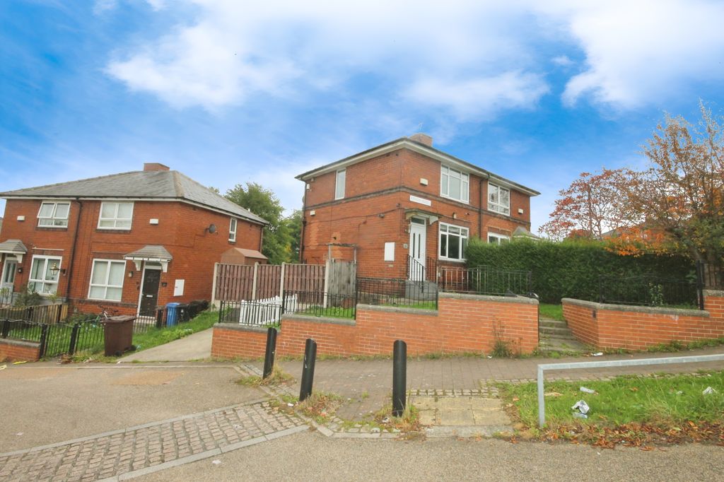 Property photo 2 of 15