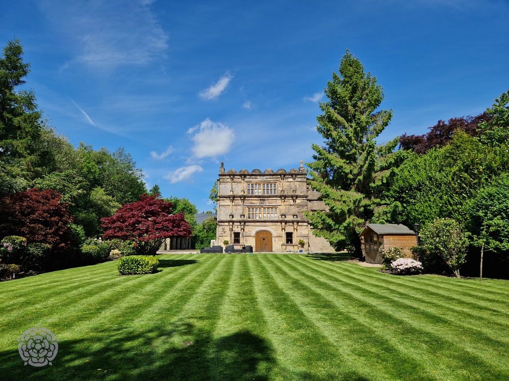 Property photo 1 of 48 Picture No. 73