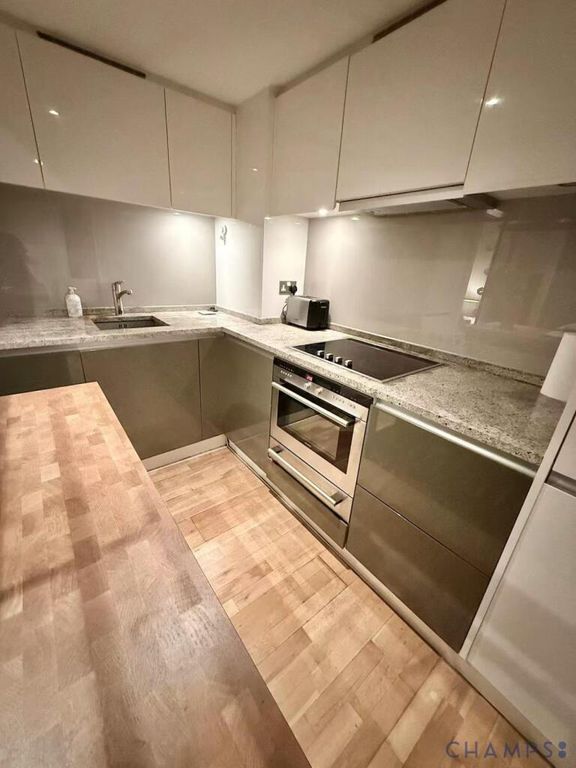 Property photo 3 of 10 E.Jpeg