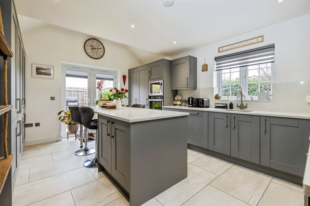 Property photo 3 of 15 Kitchen-Diner