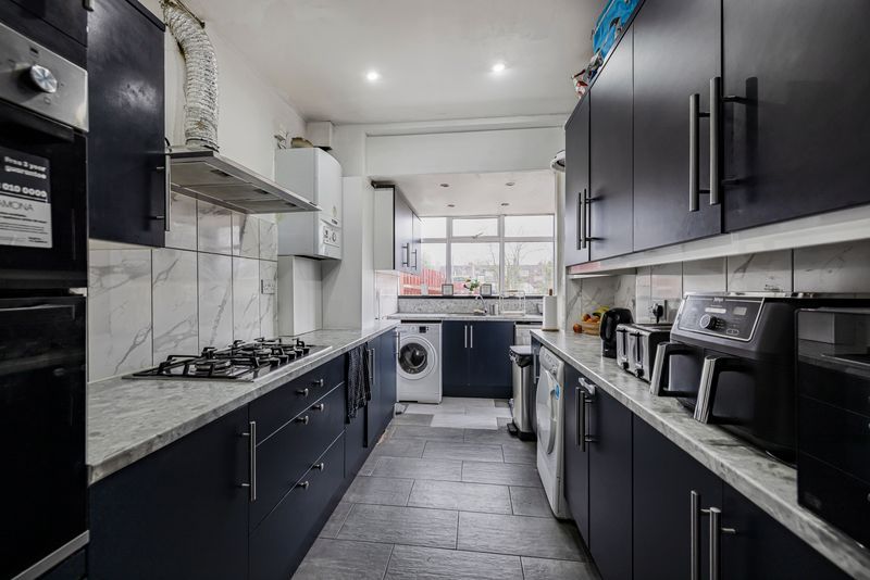 Property photo 2 of 10 2