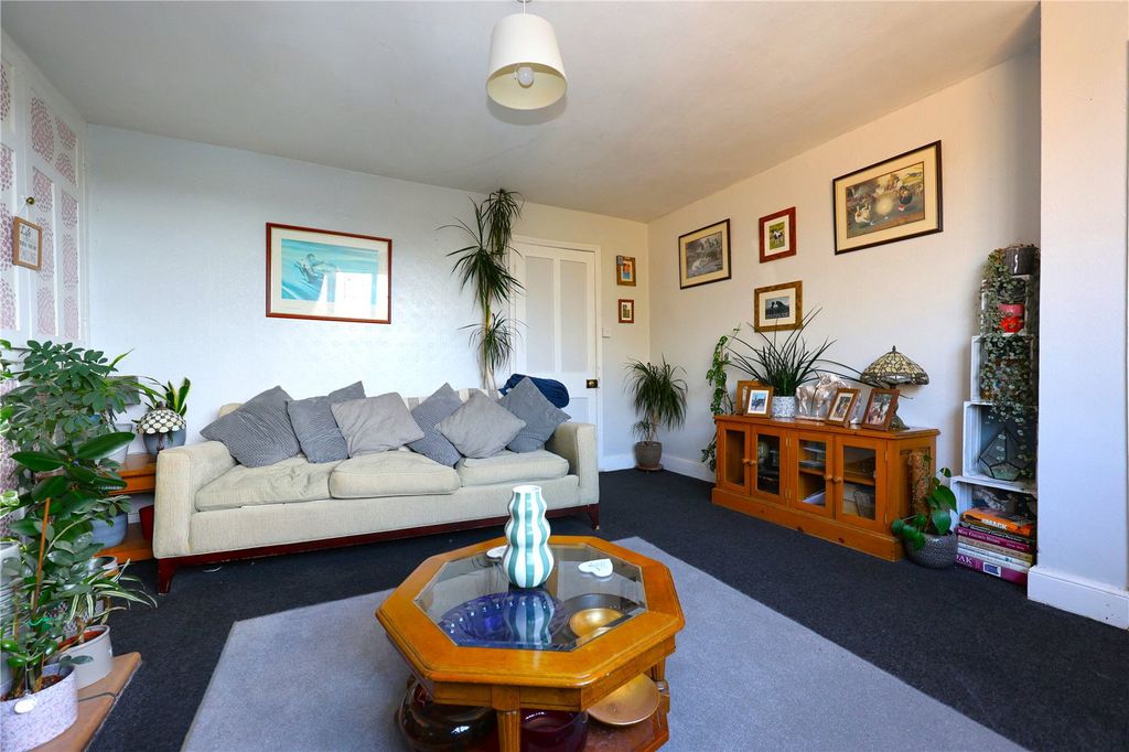 Property photo 3 of 23 Picture No. 09