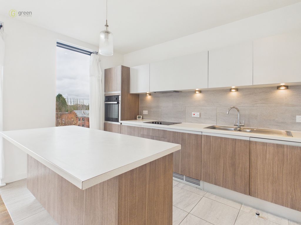 Property photo 2 of 37 Cam05459G0Pr0123Still026