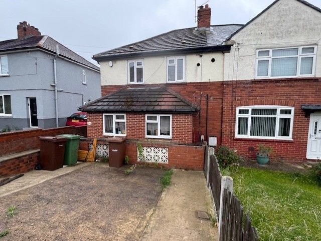 Property photo 1 of 3