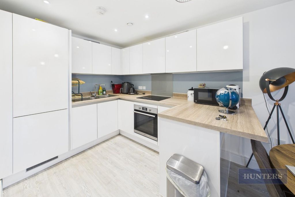 Property photo 3 of 9 Cam05152G0-Pr0344-Still007.Jpg