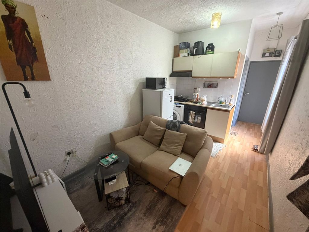 Property photo 2 of 6 Picture No. 02