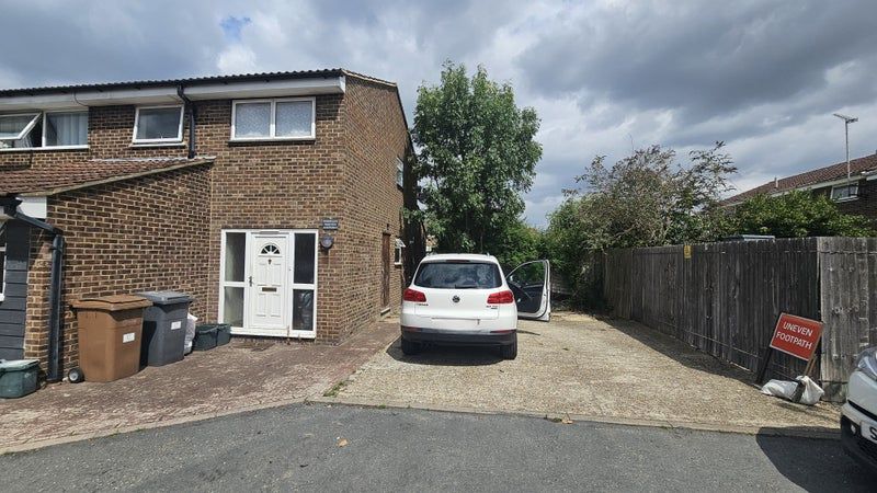 Property photo 1 of 5