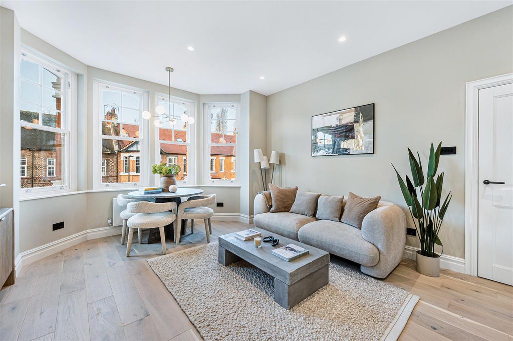 Property photo 2 of 14 Flat 4 - 7 Woodgrange Avenue-1.Jpg