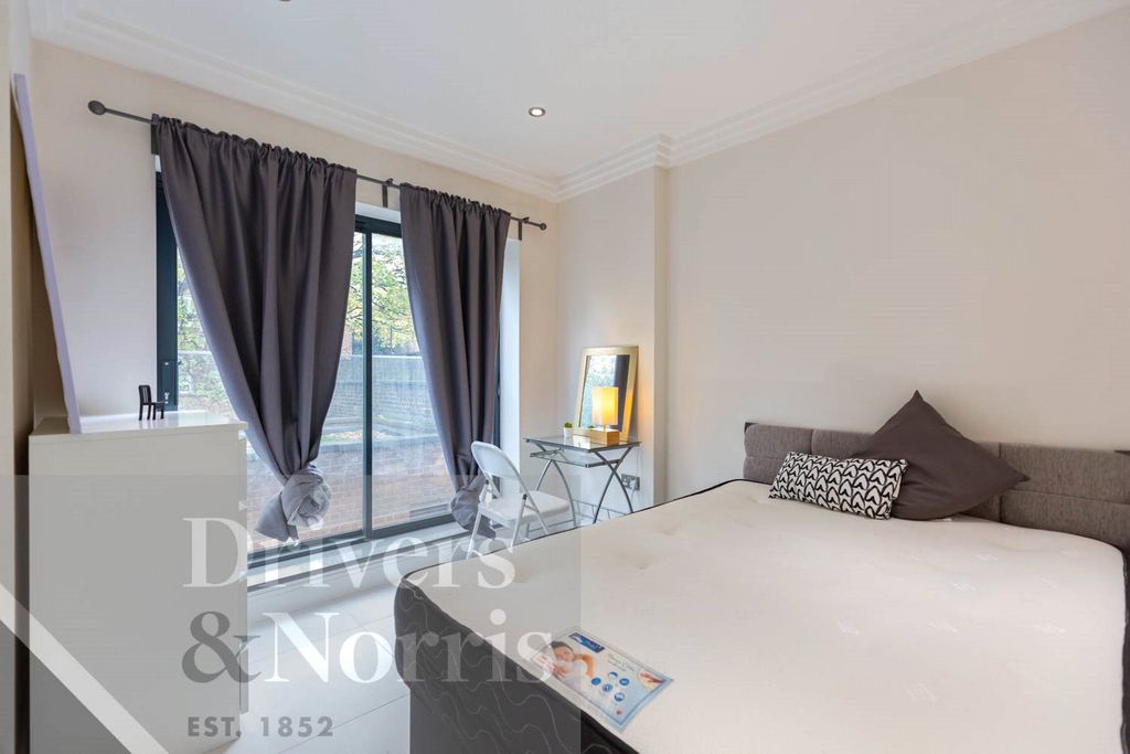 Property photo 1 of 8 Picture No. 05