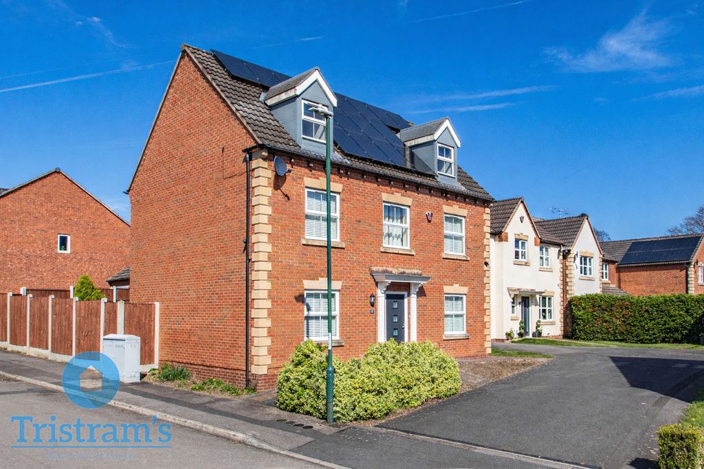 Property photo 1 of 35