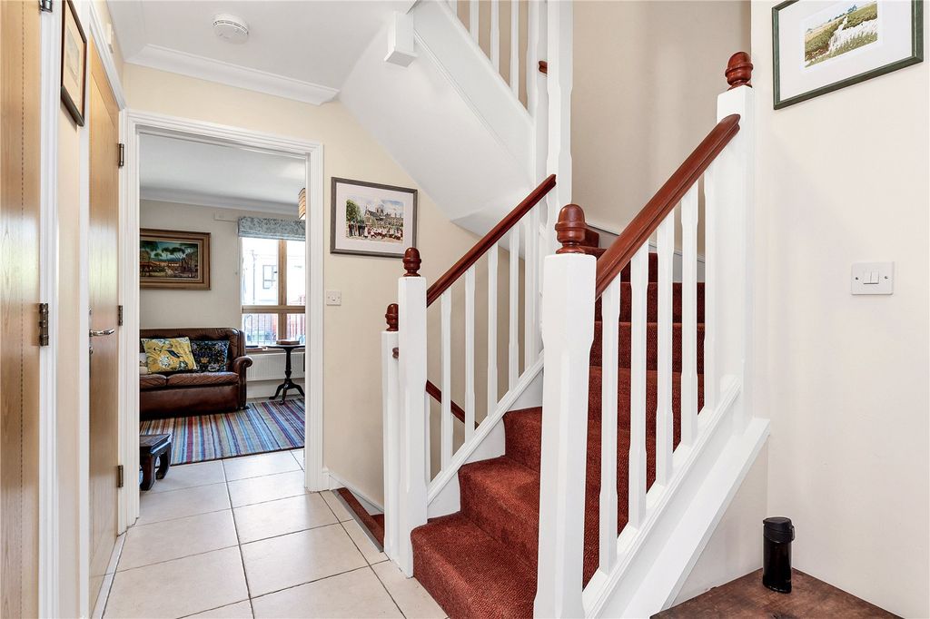 Property photo 2 of 22 Picture No. 01