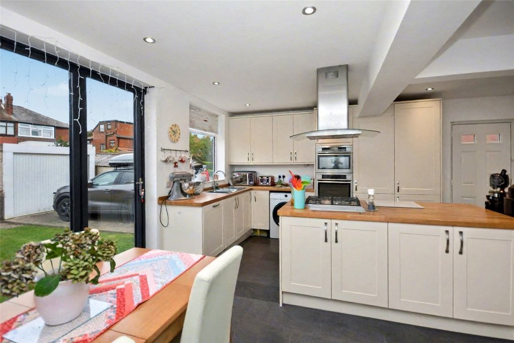 Property photo 3 of 15 Picture No. 34