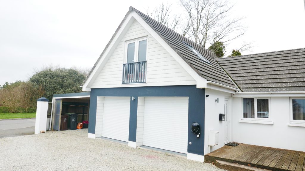 Property photo 1 of 5