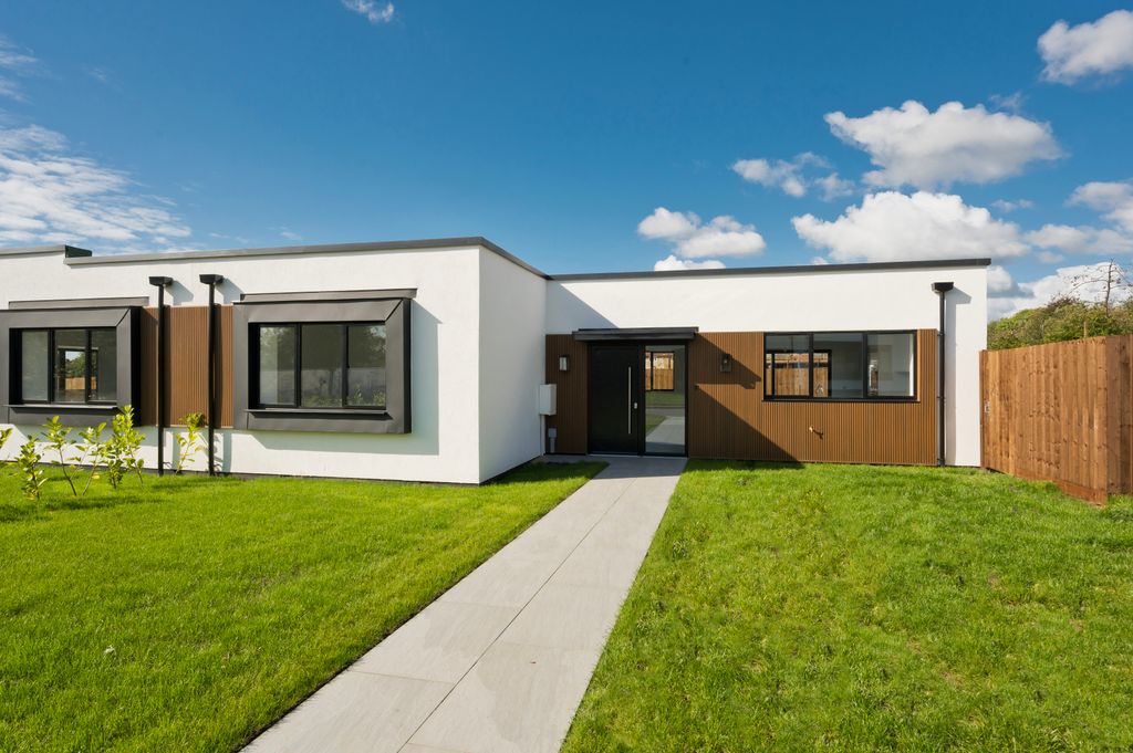 Property photo 2 of 19 Picture No. 13