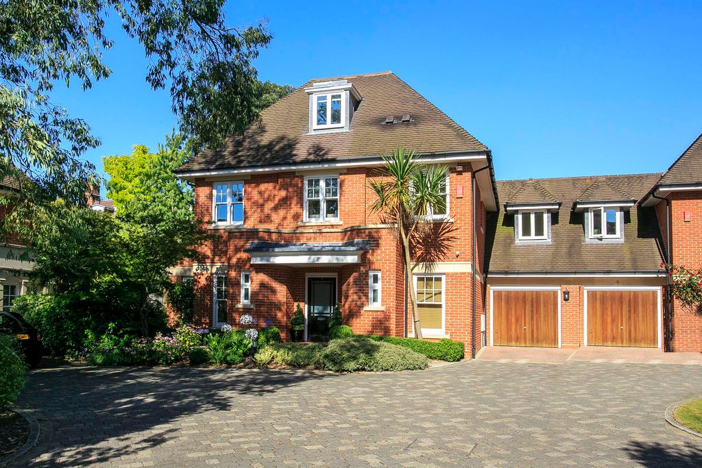 Property photo 1 of 15