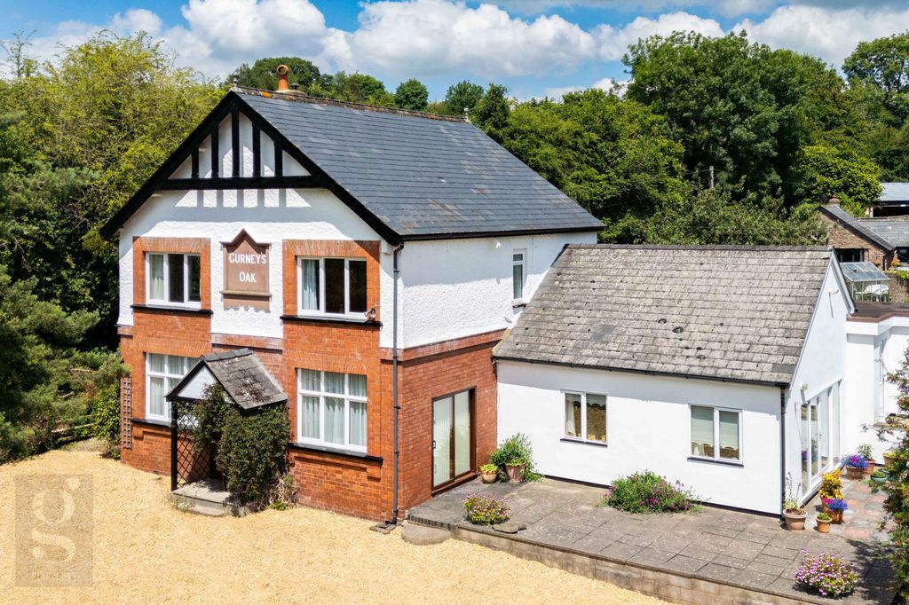 Property photo 1 of 39
