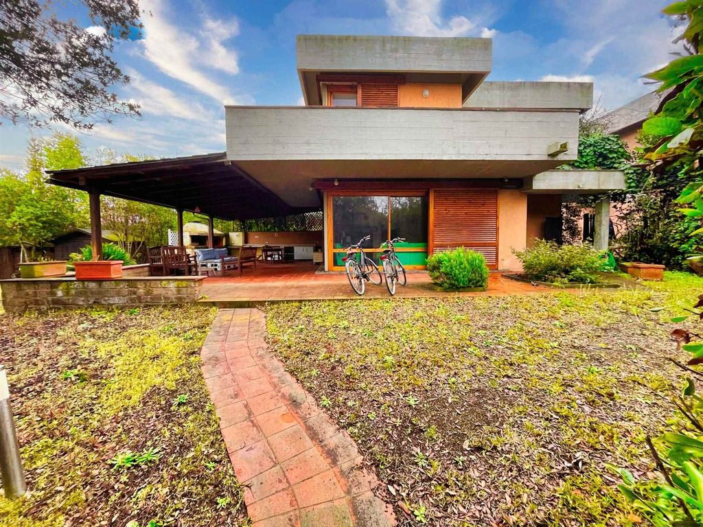 Property photo 1 of 30